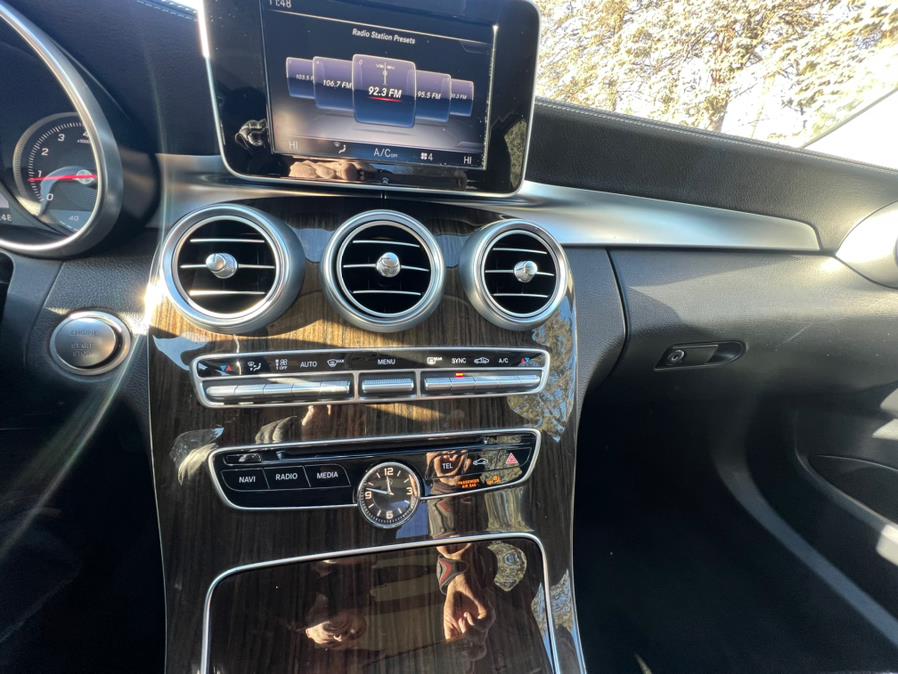 2015 Mercedes-Benz C-Class 4dr Sdn C300 Luxury 4MATIC, available for sale in Waterbury, Connecticut | Platinum Auto Care. Waterbury, Connecticut 2015 Mercedes-Benz C-Class 4dr Sdn C300 Luxury 4MATIC, available for sale in Waterbury, Connecticut | Platinum Auto Care. Waterbury, Connecticut
