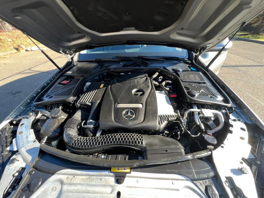2015 Mercedes-Benz C-Class 4dr Sdn C300 Luxury 4MATIC, available for sale in Waterbury, Connecticut | Platinum Auto Care. Waterbury, Connecticut 2015 Mercedes-Benz C-Class 4dr Sdn C300 Luxury 4MATIC, available for sale in Waterbury, Connecticut | Platinum Auto Care. Waterbury, Connecticut