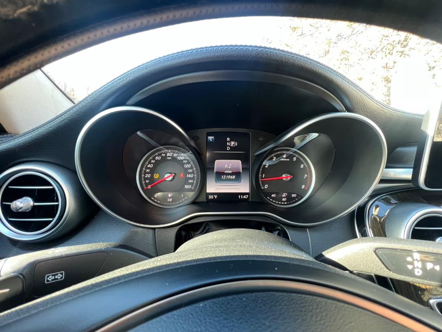 2015 Mercedes-Benz C-Class 4dr Sdn C300 Luxury 4MATIC, available for sale in Waterbury, Connecticut | Platinum Auto Care. Waterbury, Connecticut 2015 Mercedes-Benz C-Class 4dr Sdn C300 Luxury 4MATIC, available for sale in Waterbury, Connecticut | Platinum Auto Care. Waterbury, Connecticut
