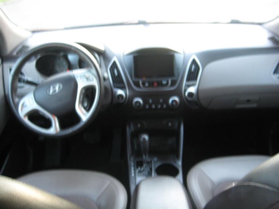 2012 Hyundai Tucson GLS AWD 4dr SUV, available for sale in Massapequa, New York | Rite Choice Auto Inc.. Massapequa, New York 2012 Hyundai Tucson GLS AWD 4dr SUV, available for sale in Massapequa, New York | Rite Choice Auto Inc.. Massapequa, New York