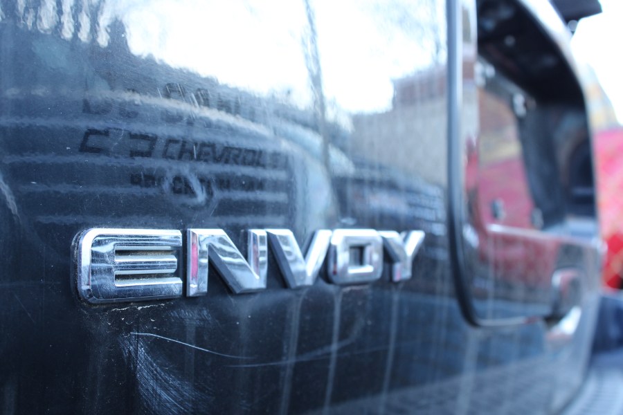 2007 GMC Envoy 4WD 4dr Denali, available for sale in BROOKLYN, New York | Deals on Wheels International Auto. BROOKLYN, New York 2007 GMC Envoy 4WD 4dr Denali, available for sale in BROOKLYN, New York | Deals on Wheels International Auto. BROOKLYN, New York