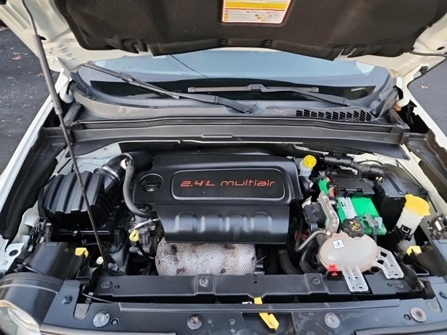 2015 Jeep Renegade 4WD 4dr Trailhawk, available for sale in Islip, New York | L.I. Auto Gallery. Islip, New York 2015 Jeep Renegade 4WD 4dr Trailhawk, available for sale in Islip, New York | L.I. Auto Gallery. Islip, New York