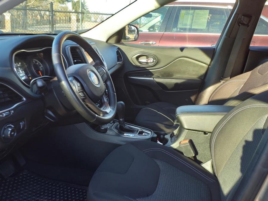 Used Jeep Cherokee LATITUDE 2019 | Autouse. Andover, Massachusetts Used Jeep Cherokee LATITUDE 2019 | Autouse. Andover, Massachusetts