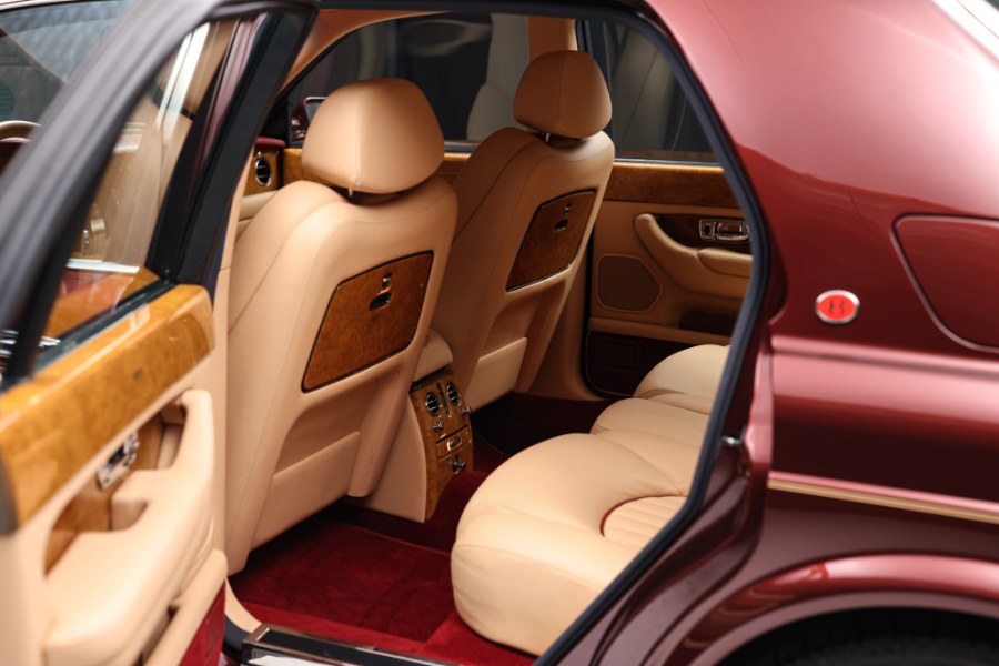 2001 Bentley Arnage Red Label, available for sale in North Salem, New York | Meccanic Shop North Inc. North Salem, New York 2001 Bentley Arnage Red Label, available for sale in North Salem, New York | Meccanic Shop North Inc. North Salem, New York