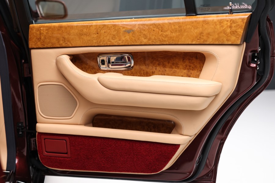 2001 Bentley Arnage Red Label, available for sale in North Salem, New York | Meccanic Shop North Inc. North Salem, New York 2001 Bentley Arnage Red Label, available for sale in North Salem, New York | Meccanic Shop North Inc. North Salem, New York