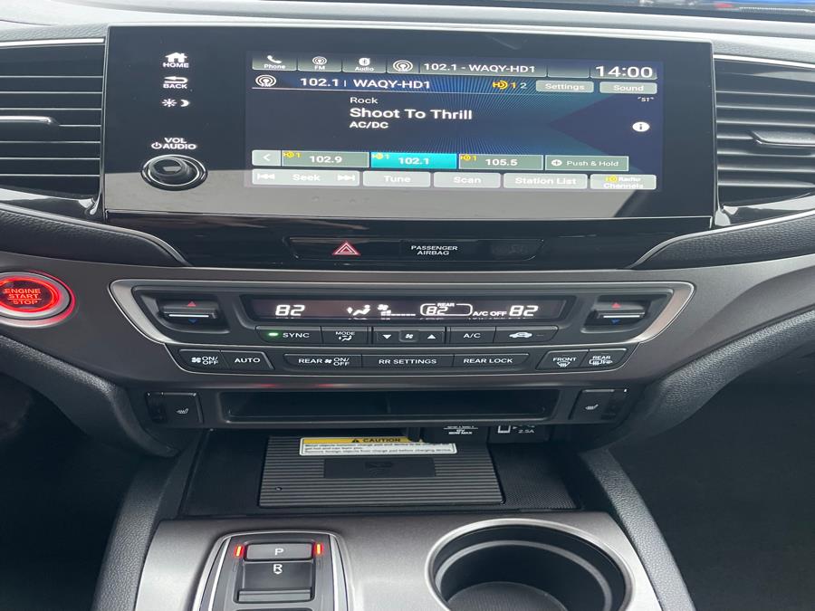 2021 Honda Pilot Special Edition AWD, available for sale in Agawam, Massachusetts | Malkoon Motors. Agawam, Massachusetts 2021 Honda Pilot Special Edition AWD, available for sale in Agawam, Massachusetts | Malkoon Motors. Agawam, Massachusetts