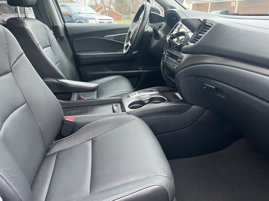 2021 Honda Pilot Special Edition AWD, available for sale in Agawam, Massachusetts | Malkoon Motors. Agawam, Massachusetts 2021 Honda Pilot Special Edition AWD, available for sale in Agawam, Massachusetts | Malkoon Motors. Agawam, Massachusetts