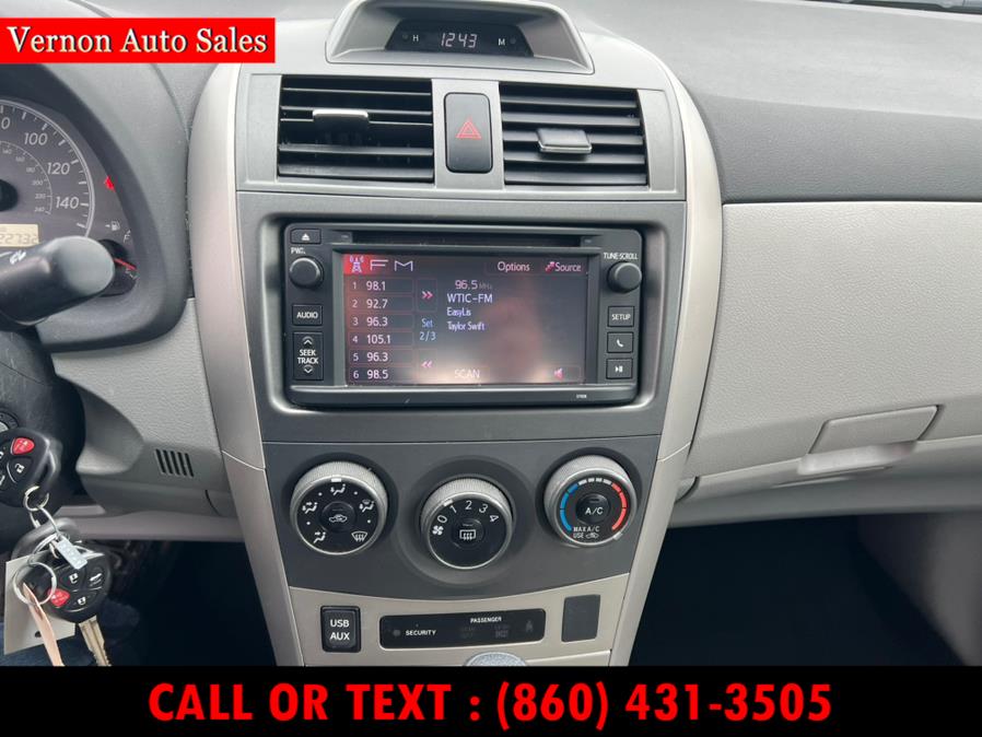 2013 Toyota Corolla 4dr Sdn Auto LE (Natl), available for sale in Manchester, Connecticut | Vernon Auto Sale & Service. Manchester, Connecticut 2013 Toyota Corolla 4dr Sdn Auto LE (Natl), available for sale in Manchester, Connecticut | Vernon Auto Sale & Service. Manchester, Connecticut