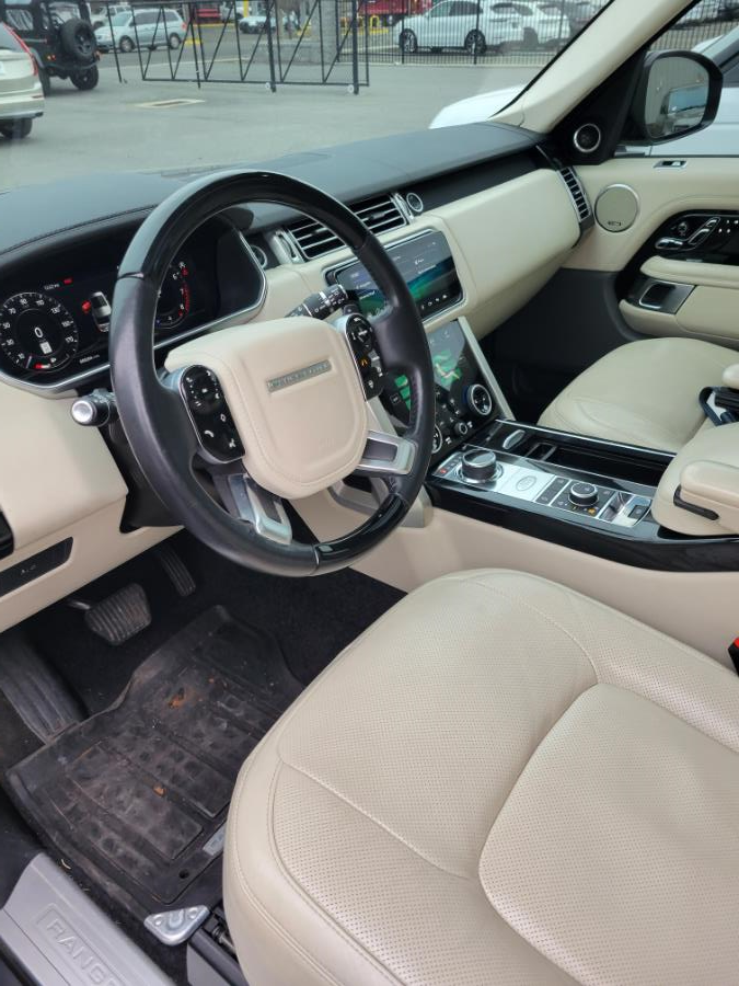 2019 Land Rover Range Rover V8 Supercharged SWB, available for sale in Shelton, Connecticut | Center Motorsports LLC. Shelton, Connecticut 2019 Land Rover Range Rover V8 Supercharged SWB, available for sale in Shelton, Connecticut | Center Motorsports LLC. Shelton, Connecticut