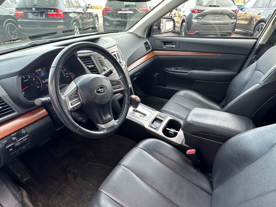 2014 Subaru Outback 4dr Wgn H4 Auto 2.5i Limited, available for sale in Plainville, Connecticut | Chris's Auto Clinic. Plainville, Connecticut 2014 Subaru Outback 4dr Wgn H4 Auto 2.5i Limited, available for sale in Plainville, Connecticut | Chris's Auto Clinic. Plainville, Connecticut