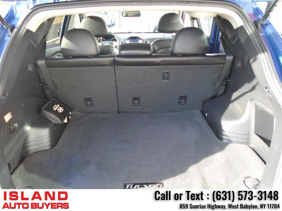 2013 Hyundai Tucson GLS AWD 4dr SUV, available for sale in West Babylon, New York | Island Auto Buyers. West Babylon, New York 2013 Hyundai Tucson GLS AWD 4dr SUV, available for sale in West Babylon, New York | Island Auto Buyers. West Babylon, New York
