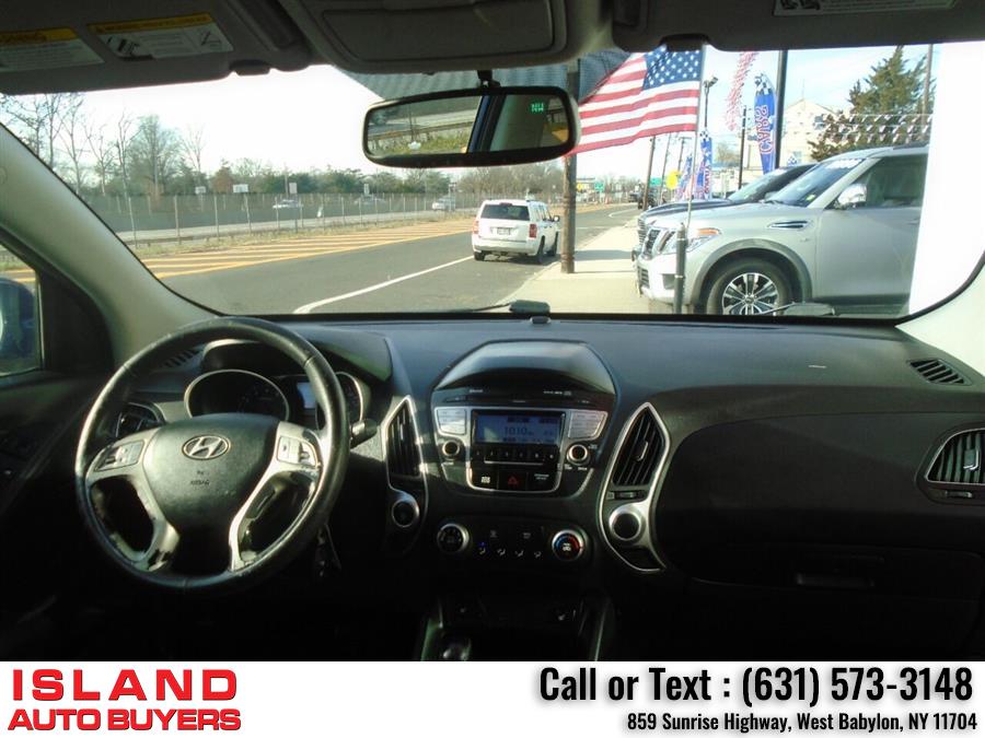 2013 Hyundai Tucson GLS AWD 4dr SUV, available for sale in West Babylon, New York | Island Auto Buyers. West Babylon, New York 2013 Hyundai Tucson GLS AWD 4dr SUV, available for sale in West Babylon, New York | Island Auto Buyers. West Babylon, New York