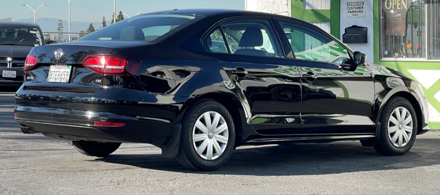 2016 Volkswagen Jetta Sedan 4dr Auto 1.4T S w/Technology, available for sale in Corona, California | Green Light Auto. Corona, California 2016 Volkswagen Jetta Sedan 4dr Auto 1.4T S w/Technology, available for sale in Corona, California | Green Light Auto. Corona, California