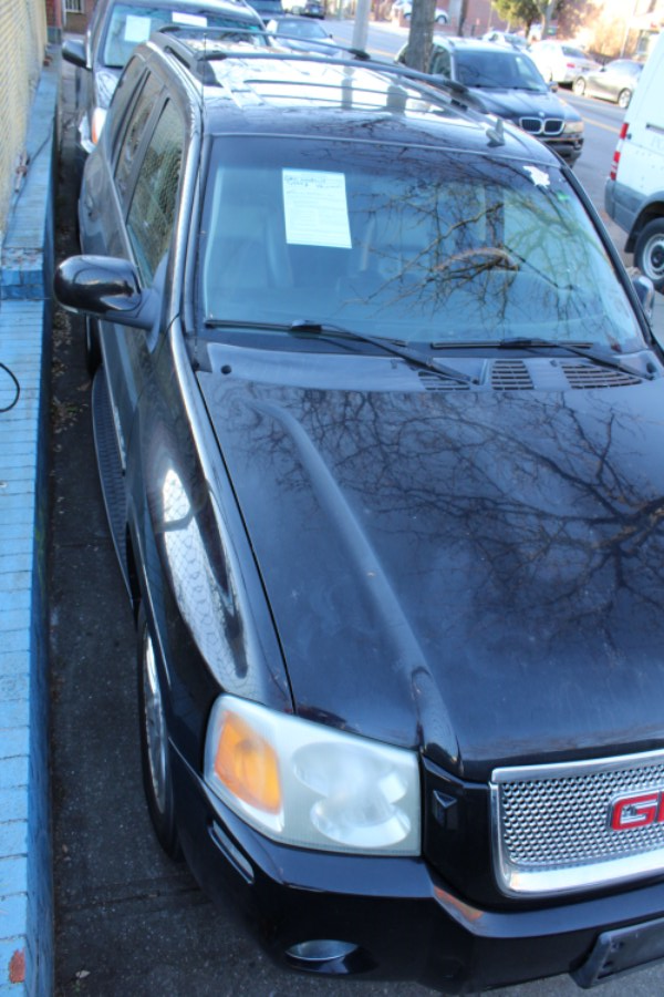 2007 GMC Envoy 4WD 4dr Denali, available for sale in BROOKLYN, New York | Deals on Wheels International Auto. BROOKLYN, New York 2007 GMC Envoy 4WD 4dr Denali, available for sale in BROOKLYN, New York | Deals on Wheels International Auto. BROOKLYN, New York