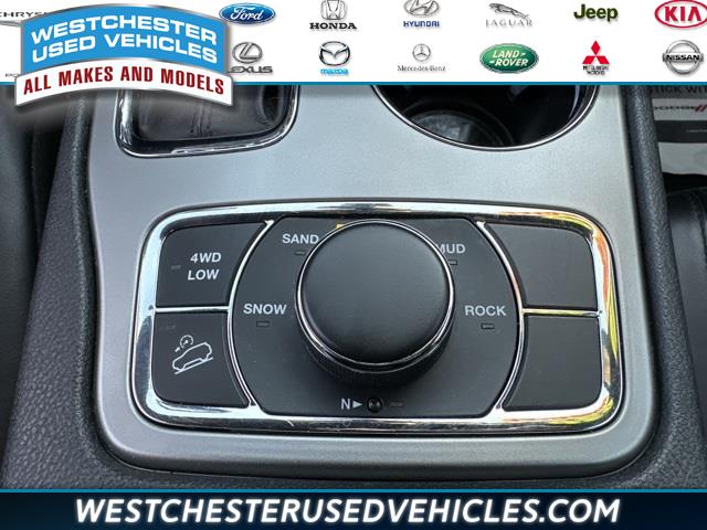 2020 Jeep Grand Cherokee Limited, available for sale in White Plains, New York | Westchester Used Vehicles. White Plains, New York 2020 Jeep Grand Cherokee Limited, available for sale in White Plains, New York | Westchester Used Vehicles. White Plains, New York