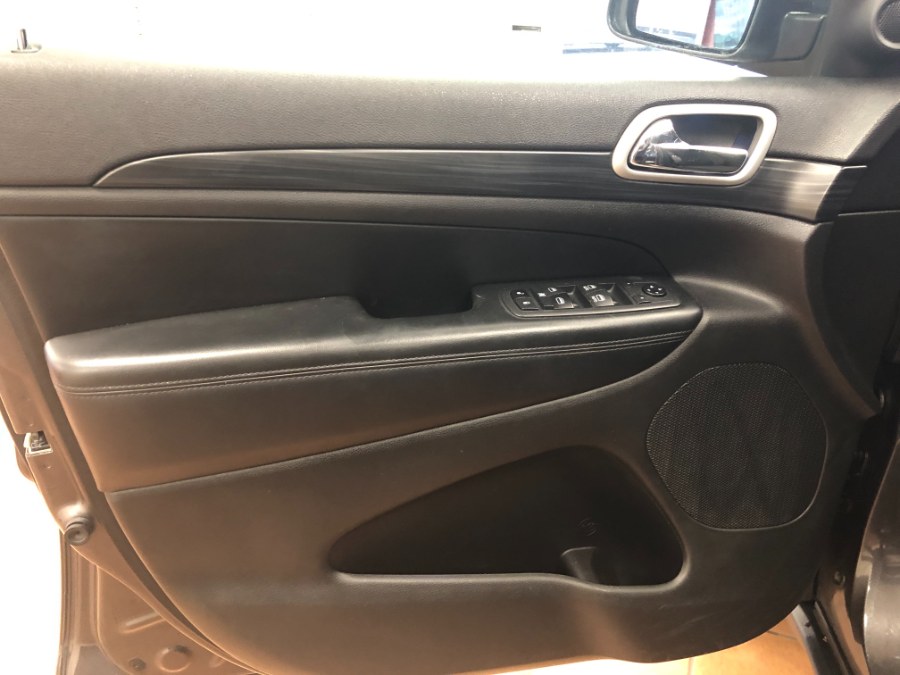 2020 Jeep Grand Cherokee Altitude 4x4, available for sale in Suffern, New York | Rockland Motor Sport. Suffern, New York 2020 Jeep Grand Cherokee Altitude 4x4, available for sale in Suffern, New York | Rockland Motor Sport. Suffern, New York