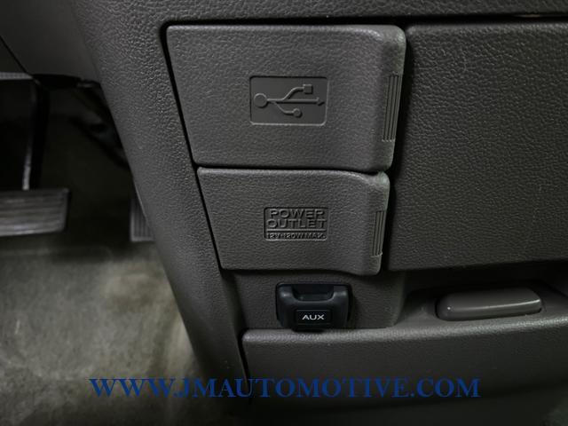 2016 Honda Odyssey 5dr EX-L, available for sale in Naugatuck, Connecticut | J&M Automotive Sls&Svc LLC. Naugatuck, Connecticut 2016 Honda Odyssey 5dr EX-L, available for sale in Naugatuck, Connecticut | J&M Automotive Sls&Svc LLC. Naugatuck, Connecticut