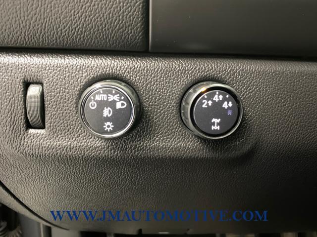2016 Chevrolet Colorado 4WD Crew Cab 128.3 LT, available for sale in Naugatuck, Connecticut | J&M Automotive Sls&Svc LLC. Naugatuck, Connecticut 2016 Chevrolet Colorado 4WD Crew Cab 128.3 LT, available for sale in Naugatuck, Connecticut | J&M Automotive Sls&Svc LLC. Naugatuck, Connecticut