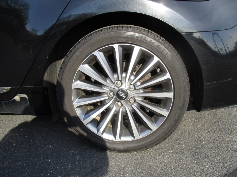 2017 Kia Cadenza Premium Sedan, available for sale in New Britain, Connecticut | Universal Motors LLC. New Britain, Connecticut 2017 Kia Cadenza Premium Sedan, available for sale in New Britain, Connecticut | Universal Motors LLC. New Britain, Connecticut