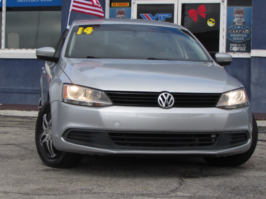 2014 Volkswagen Jetta Sedan 4dr Auto SE w/Connectivity/Sunroof PZEV, available for sale in Orlando, Florida | VIP Auto Enterprise, Inc. Orlando, Florida 2014 Volkswagen Jetta Sedan 4dr Auto SE w/Connectivity/Sunroof PZEV, available for sale in Orlando, Florida | VIP Auto Enterprise, Inc. Orlando, Florida