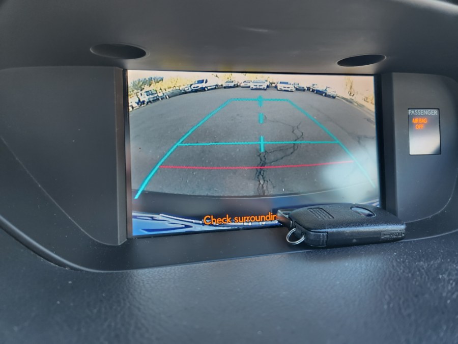 2013 Lexus ES 300h 4dr Sdn Hybrid, available for sale in Bristol, Connecticut | Dealmax Motors LLC. Bristol, Connecticut 2013 Lexus ES 300h 4dr Sdn Hybrid, available for sale in Bristol, Connecticut | Dealmax Motors LLC. Bristol, Connecticut
