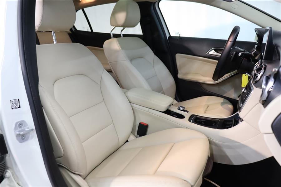 2018 Mercedes-benz Gla 250 4MATIC, available for sale in Paterson, New Jersey | Fast Track Motors. Paterson, New Jersey 2018 Mercedes-benz Gla 250 4MATIC, available for sale in Paterson, New Jersey | Fast Track Motors. Paterson, New Jersey