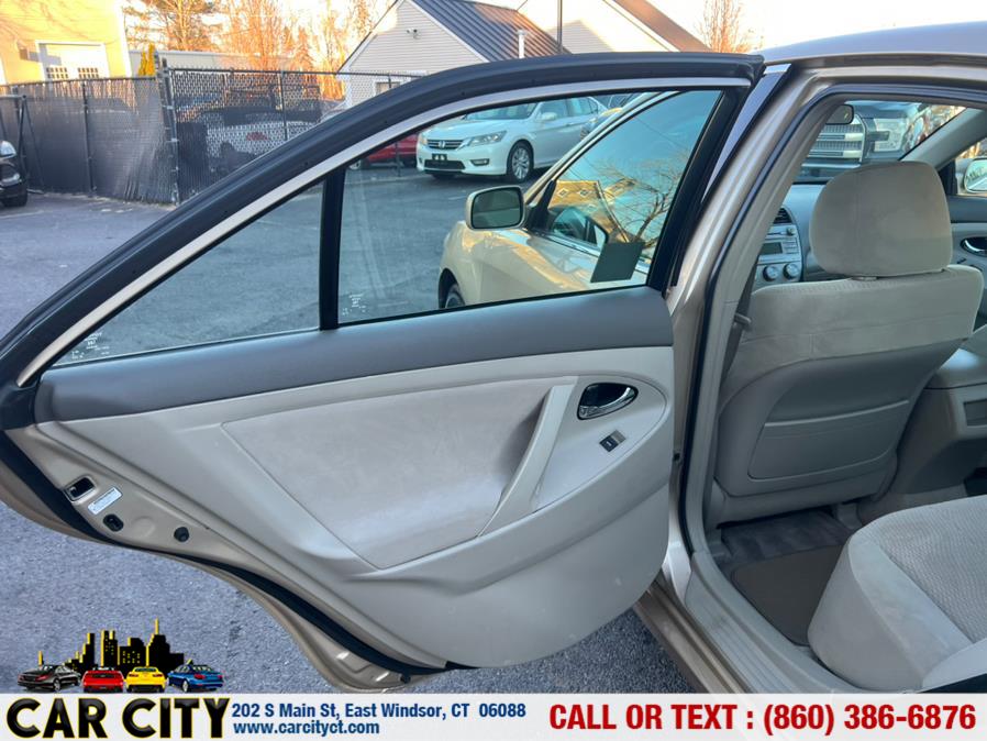 Used Toyota Camry 4dr Sdn I4 Man LE (Natl) 2010 | Car City LLC. East Windsor, Connecticut Used Toyota Camry 4dr Sdn I4 Man LE (Natl) 2010 | Car City LLC. East Windsor, Connecticut