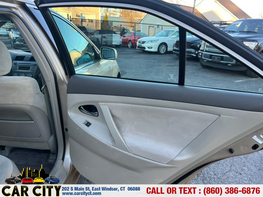 Used Toyota Camry 4dr Sdn I4 Man LE (Natl) 2010 | Car City LLC. East Windsor, Connecticut Used Toyota Camry 4dr Sdn I4 Man LE (Natl) 2010 | Car City LLC. East Windsor, Connecticut