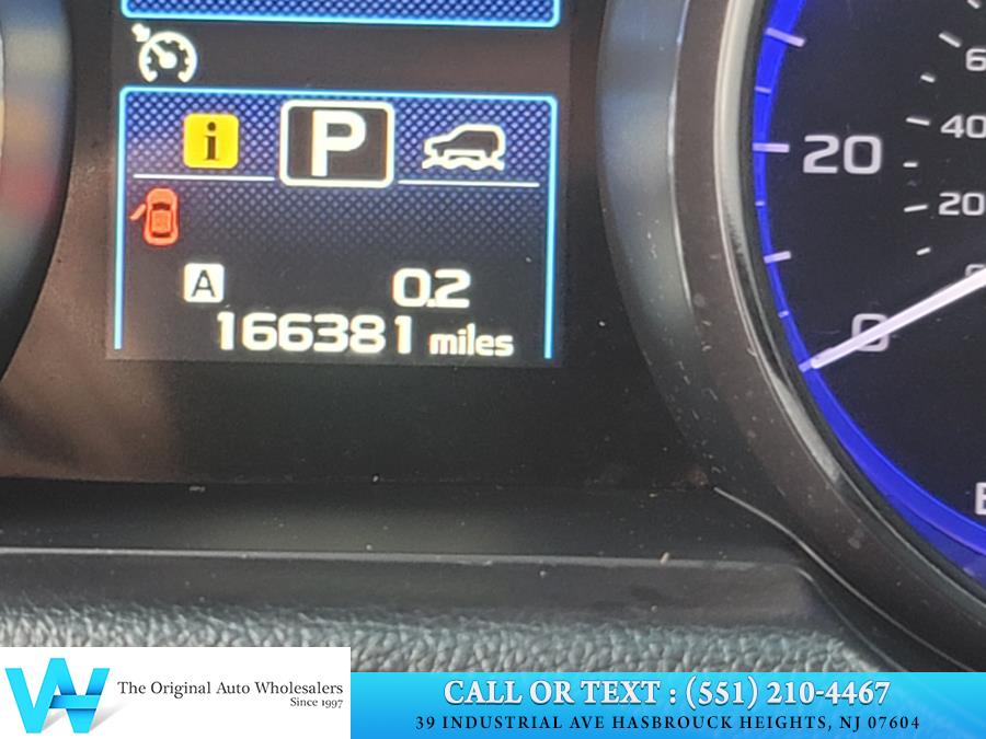 2017 Subaru Outback 2.5i Premium, available for sale in Hasbrouck Heights, New Jersey | AW Auto & Truck Wholesalers, Inc. Hasbrouck Heights, New Jersey 2017 Subaru Outback 2.5i Premium, available for sale in Hasbrouck Heights, New Jersey | AW Auto & Truck Wholesalers, Inc. Hasbrouck Heights, New Jersey