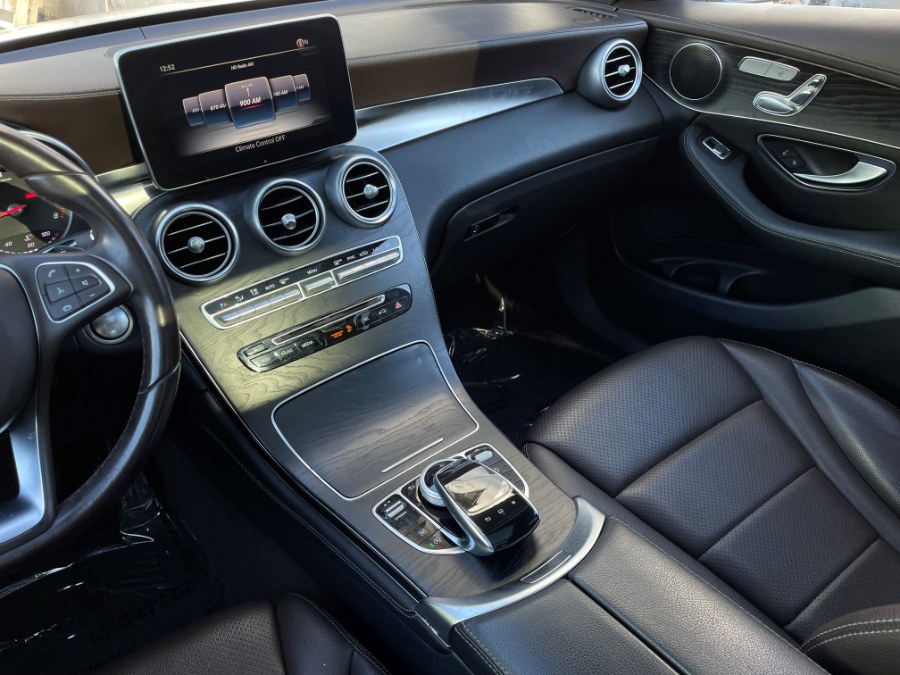 2016 Mercedes-Benz GLC 4MATIC 4dr GLC 300, available for sale in Corona, California | Green Light Auto. Corona, California 2016 Mercedes-Benz GLC 4MATIC 4dr GLC 300, available for sale in Corona, California | Green Light Auto. Corona, California