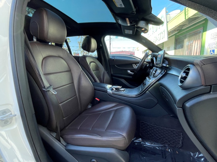 2016 Mercedes-Benz GLC 4MATIC 4dr GLC 300, available for sale in Corona, California | Green Light Auto. Corona, California 2016 Mercedes-Benz GLC 4MATIC 4dr GLC 300, available for sale in Corona, California | Green Light Auto. Corona, California