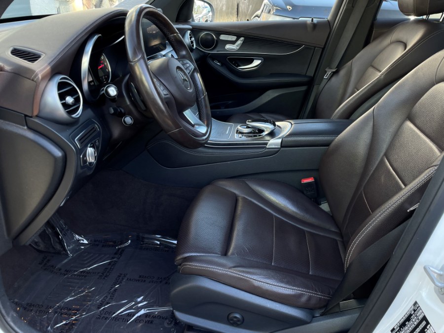 2016 Mercedes-Benz GLC 4MATIC 4dr GLC 300, available for sale in Corona, California | Green Light Auto. Corona, California 2016 Mercedes-Benz GLC 4MATIC 4dr GLC 300, available for sale in Corona, California | Green Light Auto. Corona, California