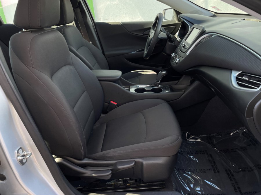 2017 Chevrolet Malibu 4dr Sdn LS w/1LS, available for sale in Corona, California | Green Light Auto. Corona, California 2017 Chevrolet Malibu 4dr Sdn LS w/1LS, available for sale in Corona, California | Green Light Auto. Corona, California