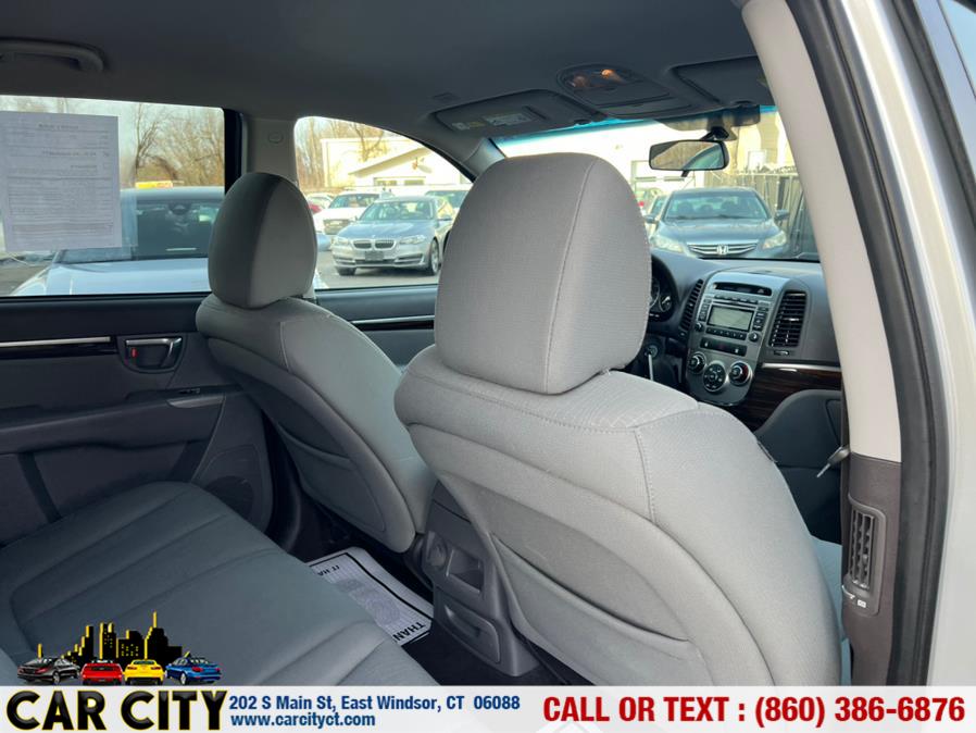 Used Hyundai Santa Fe FWD 4dr I4 Auto GLS 2011 | Car City LLC. East Windsor, Connecticut Used Hyundai Santa Fe FWD 4dr I4 Auto GLS 2011 | Car City LLC. East Windsor, Connecticut