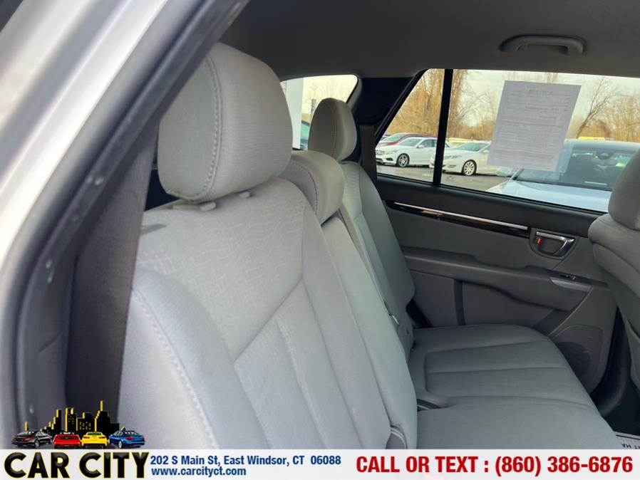 Used Hyundai Santa Fe FWD 4dr I4 Auto GLS 2011 | Car City LLC. East Windsor, Connecticut Used Hyundai Santa Fe FWD 4dr I4 Auto GLS 2011 | Car City LLC. East Windsor, Connecticut