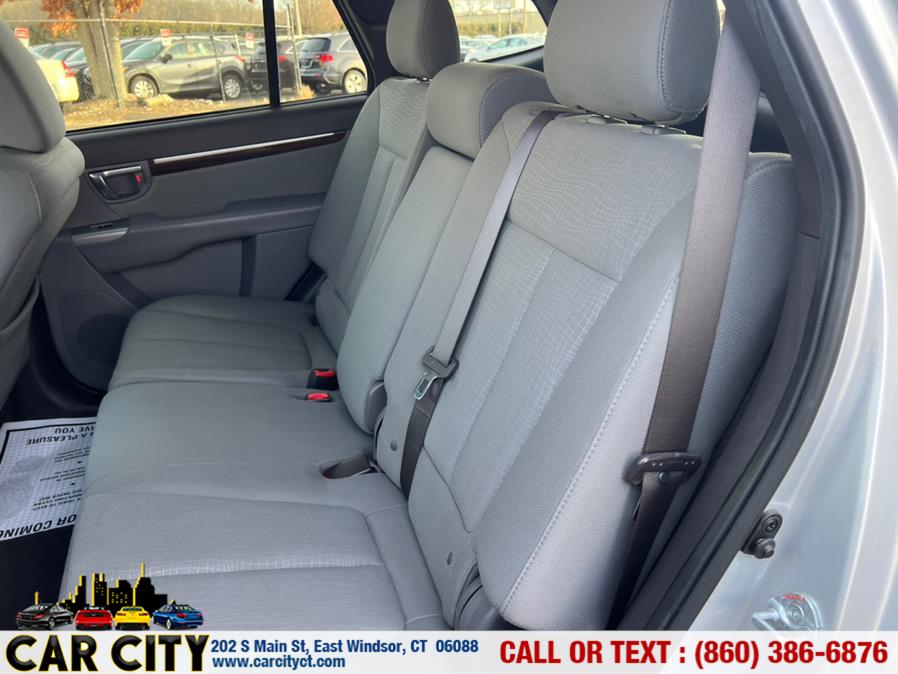 Used Hyundai Santa Fe FWD 4dr I4 Auto GLS 2011 | Car City LLC. East Windsor, Connecticut Used Hyundai Santa Fe FWD 4dr I4 Auto GLS 2011 | Car City LLC. East Windsor, Connecticut