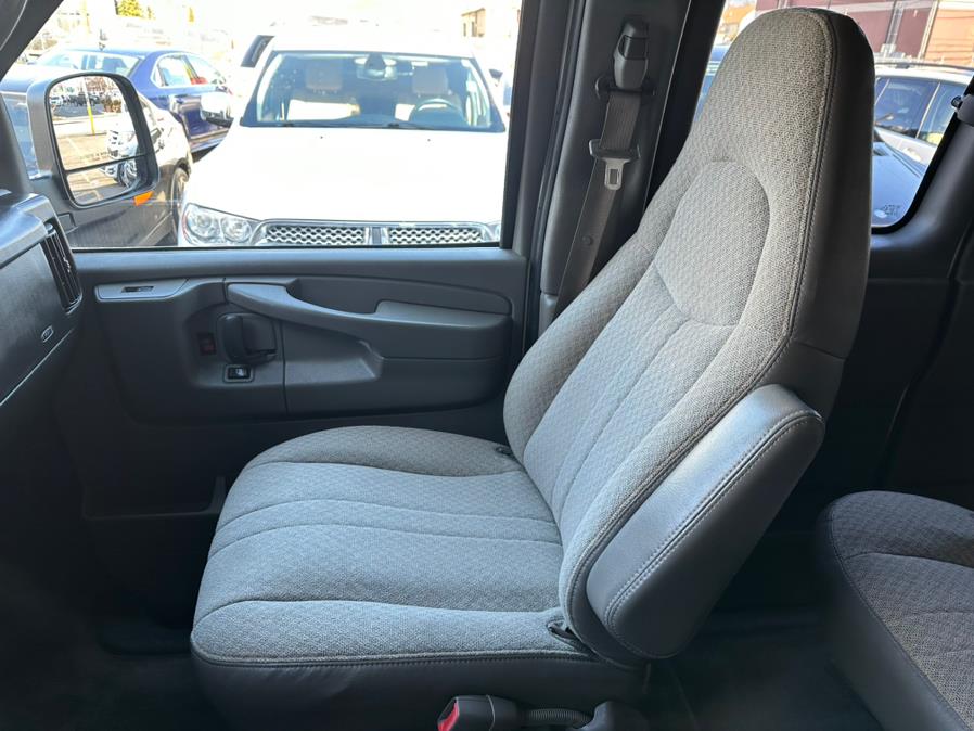 2008 Chevrolet Express Passenger RWD 1500 135", available for sale in Little Ferry, New Jersey | Easy Credit of Jersey. Little Ferry, New Jersey