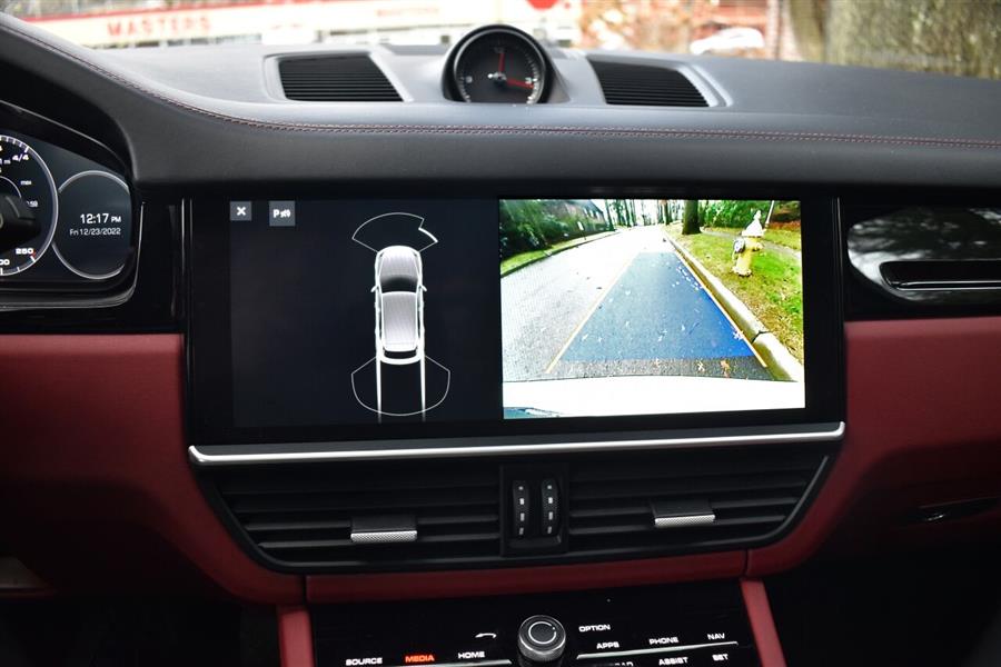 2020 Porsche Cayenne Base AWD 4dr SUV, available for sale in Great Neck, New York | Camy Cars. Great Neck, New York 2020 Porsche Cayenne Base AWD 4dr SUV, available for sale in Great Neck, New York | Camy Cars. Great Neck, New York
