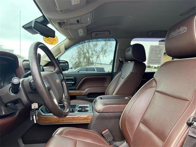 2014 Chevrolet Silverado 1500 High Country, available for sale in Stratford, Connecticut | Wiz Leasing Inc. Stratford, Connecticut 2014 Chevrolet Silverado 1500 High Country, available for sale in Stratford, Connecticut | Wiz Leasing Inc. Stratford, Connecticut
