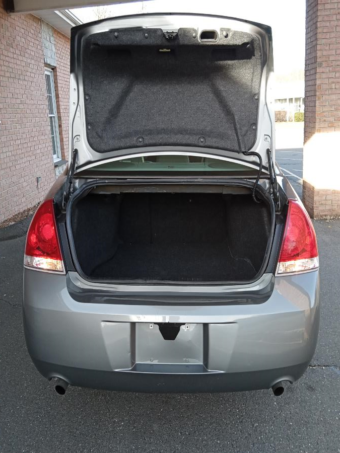 2008 Chevrolet Impala 4dr Sdn 3.9L LT, available for sale in New Britain, Connecticut | Supreme Automotive. New Britain, Connecticut 2008 Chevrolet Impala 4dr Sdn 3.9L LT, available for sale in New Britain, Connecticut | Supreme Automotive. New Britain, Connecticut