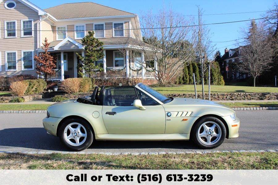 2001 BMW Z3-Series Z3 2dr Roadster 3.0i, available for sale in Great Neck, New York | Great Neck Car Buyers & Sellers. Great Neck, New York 2001 BMW Z3-Series Z3 2dr Roadster 3.0i, available for sale in Great Neck, New York | Great Neck Car Buyers & Sellers. Great Neck, New York