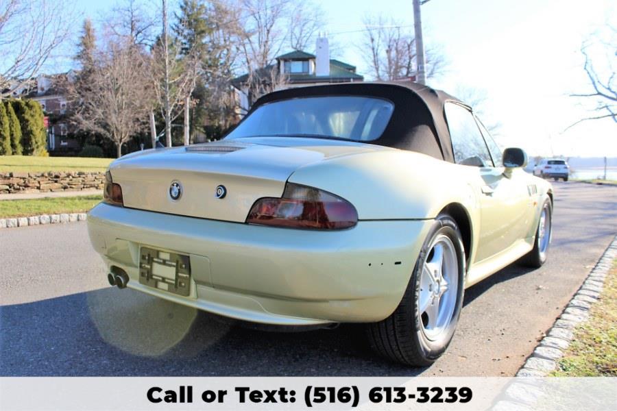 2001 BMW Z3-Series Z3 2dr Roadster 3.0i, available for sale in Great Neck, New York | Great Neck Car Buyers & Sellers. Great Neck, New York 2001 BMW Z3-Series Z3 2dr Roadster 3.0i, available for sale in Great Neck, New York | Great Neck Car Buyers & Sellers. Great Neck, New York