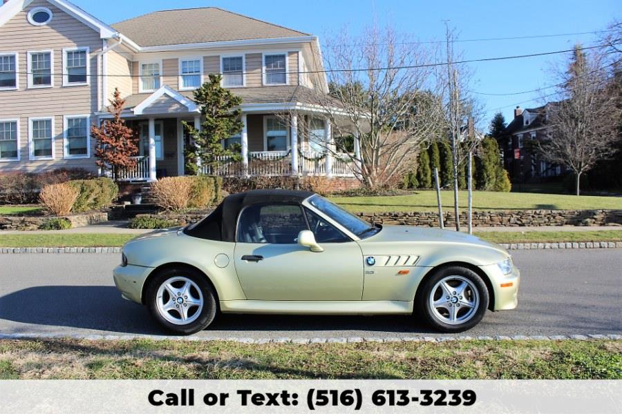 2001 BMW Z3-Series Z3 2dr Roadster 3.0i, available for sale in Great Neck, New York | Great Neck Car Buyers & Sellers. Great Neck, New York 2001 BMW Z3-Series Z3 2dr Roadster 3.0i, available for sale in Great Neck, New York | Great Neck Car Buyers & Sellers. Great Neck, New York