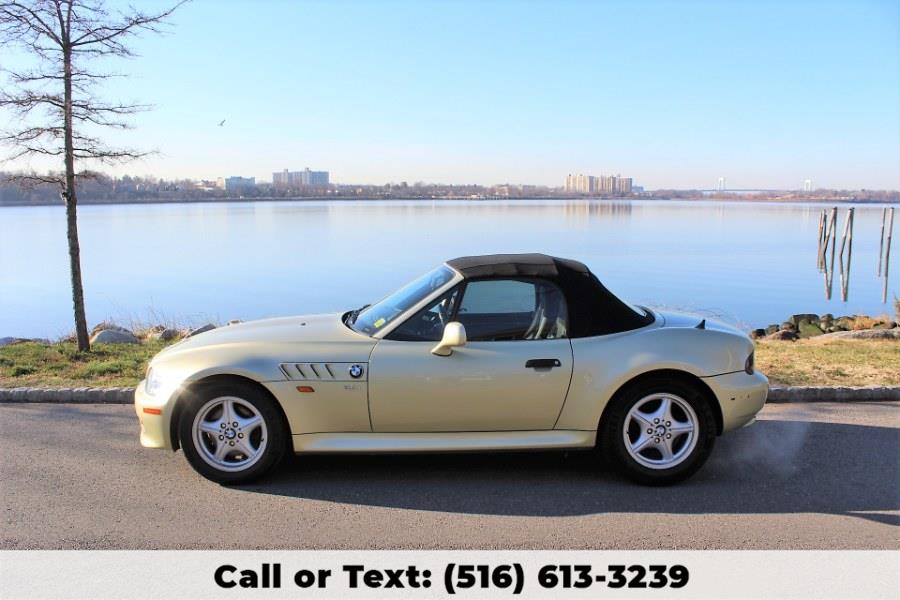 2001 BMW Z3-Series Z3 2dr Roadster 3.0i, available for sale in Great Neck, New York | Great Neck Car Buyers & Sellers. Great Neck, New York 2001 BMW Z3-Series Z3 2dr Roadster 3.0i, available for sale in Great Neck, New York | Great Neck Car Buyers & Sellers. Great Neck, New York