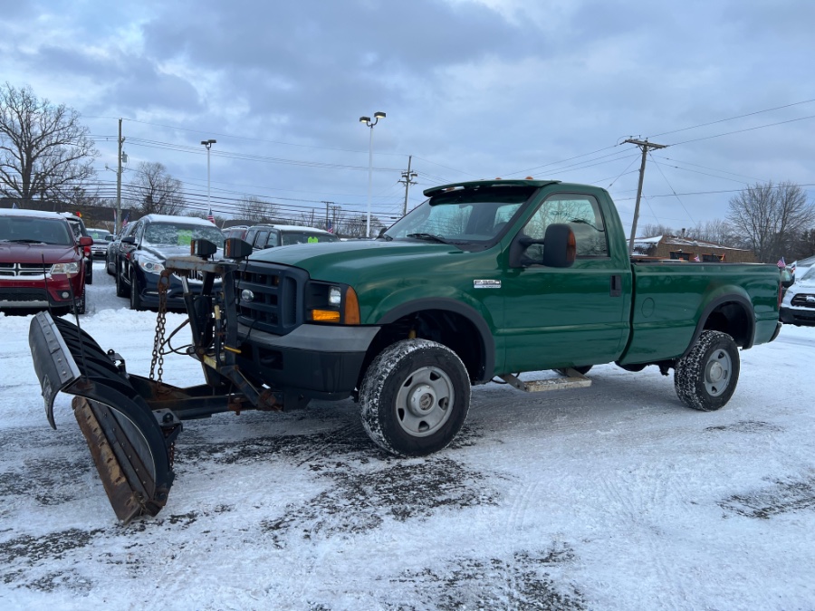 2006 Ford Super Duty F-350 SRW Reg Cab 137" XL 4WD, available for sale in Ortonville, Michigan | Marsh Auto Sales LLC. Ortonville, Michigan 2006 Ford Super Duty F-350 SRW Reg Cab 137" XL 4WD, available for sale in Ortonville, Michigan | Marsh Auto Sales LLC. Ortonville, Michigan