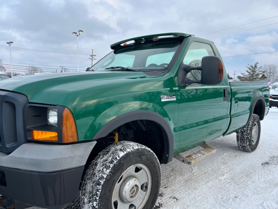 2006 Ford Super Duty F-350 SRW Reg Cab 137" XL 4WD, available for sale in Ortonville, Michigan | Marsh Auto Sales LLC. Ortonville, Michigan 2006 Ford Super Duty F-350 SRW Reg Cab 137" XL 4WD, available for sale in Ortonville, Michigan | Marsh Auto Sales LLC. Ortonville, Michigan