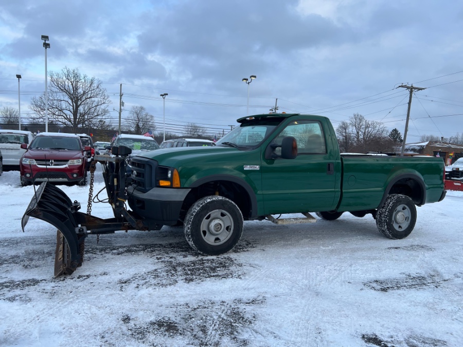 2006 Ford Super Duty F-350 SRW Reg Cab 137" XL 4WD, available for sale in Ortonville, Michigan | Marsh Auto Sales LLC. Ortonville, Michigan 2006 Ford Super Duty F-350 SRW Reg Cab 137" XL 4WD, available for sale in Ortonville, Michigan | Marsh Auto Sales LLC. Ortonville, Michigan