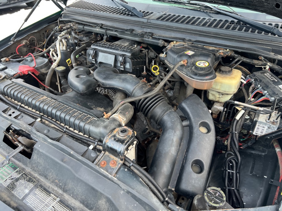 2006 Ford Super Duty F-350 SRW Reg Cab 137" XL 4WD, available for sale in Ortonville, Michigan | Marsh Auto Sales LLC. Ortonville, Michigan 2006 Ford Super Duty F-350 SRW Reg Cab 137" XL 4WD, available for sale in Ortonville, Michigan | Marsh Auto Sales LLC. Ortonville, Michigan