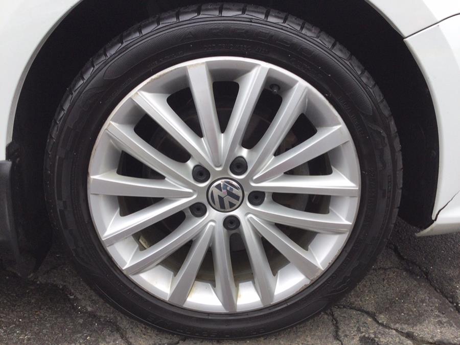 2015 Volkswagen Jetta Sedan 4dr Auto 1.8T Sport PZEV, available for sale in Plantsville, Connecticut | L&S Automotive LLC. Plantsville, Connecticut 2015 Volkswagen Jetta Sedan 4dr Auto 1.8T Sport PZEV, available for sale in Plantsville, Connecticut | L&S Automotive LLC. Plantsville, Connecticut