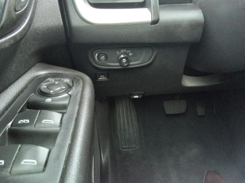 2020 GMC Terrain AWD 4dr SLE, available for sale in Irvington, New Jersey | NJ Used Cars Center. Irvington, New Jersey 2020 GMC Terrain AWD 4dr SLE, available for sale in Irvington, New Jersey | NJ Used Cars Center. Irvington, New Jersey